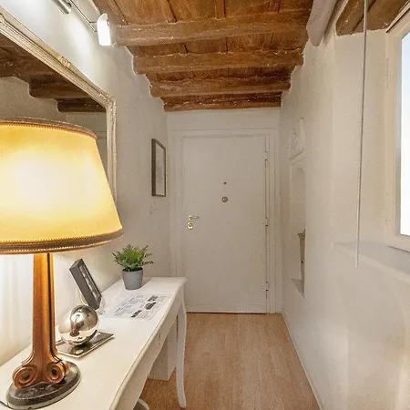 Romantica Studio-rental In Appartamento